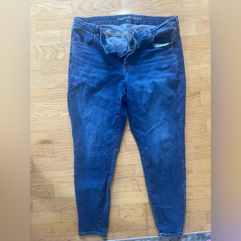 American Eagle Outfitters Women's Dark Blue Skinny Jeans